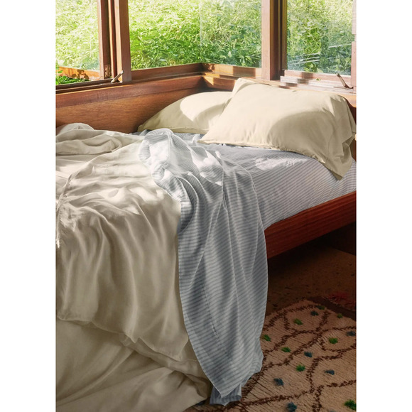 Buffy Bedding New Buffy Breeze Eucalyptus Sheet Set In Cream Queen